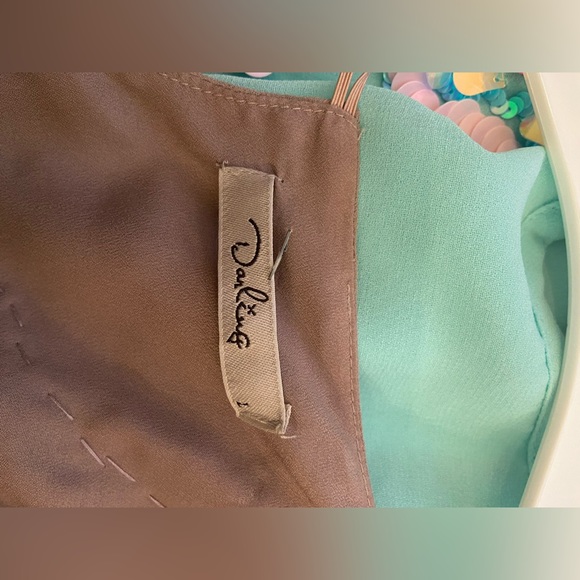 Tan dress with embellished collar size L - Picture 3 of 3